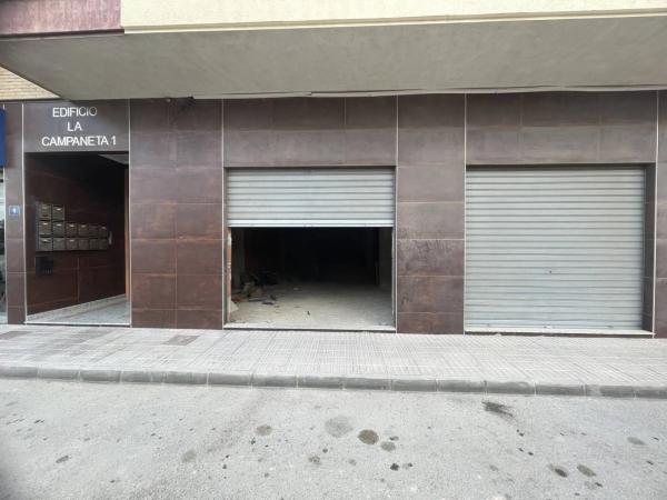 Local en calle Orihuela