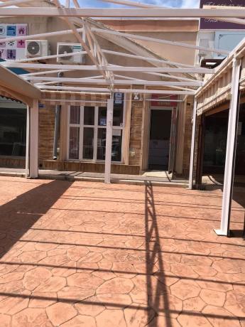 Local en calle Isla Tabarca, 10