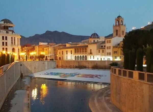 Local en calle Monseñor Espinosa