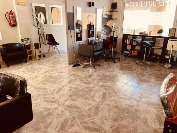 Local en calle Virgen de la Asunción, 27