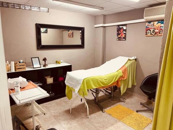 Local en calle Virgen de la Asunción, 27