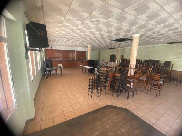 Local en calle Madrid Mojón, 6