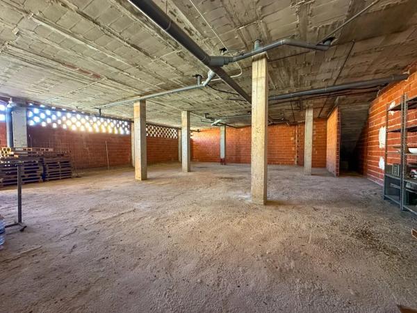 Local en calle Gabriel Miró s/n