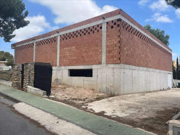 Local en calle Acebo p c