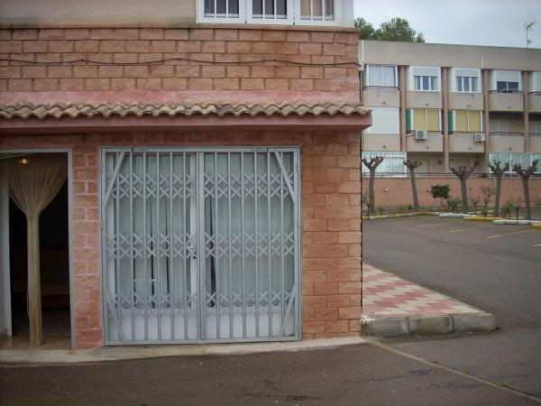 Local en avenida de Holanda