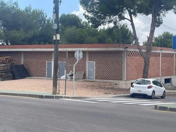 Local en calle Acebo p c