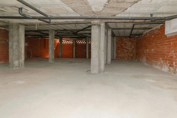 Local o nave en calle Ruiseñor