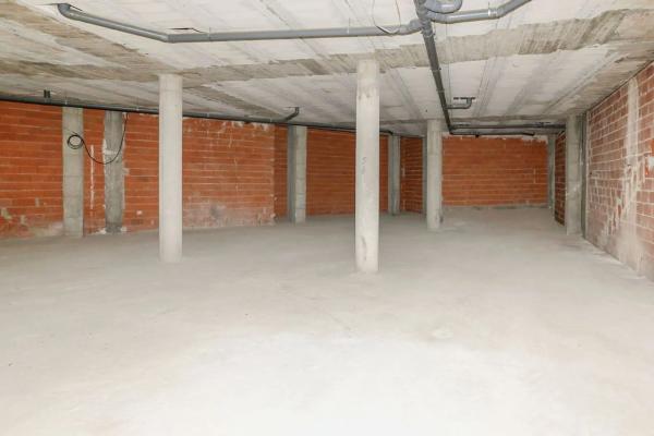 Local o nave en calle Ruiseñor