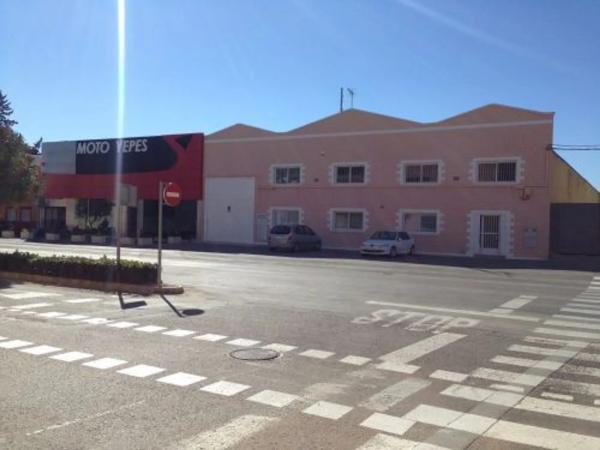 Local en Zona Pueblo