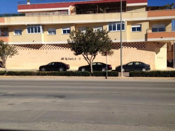 Local en Zona Pueblo