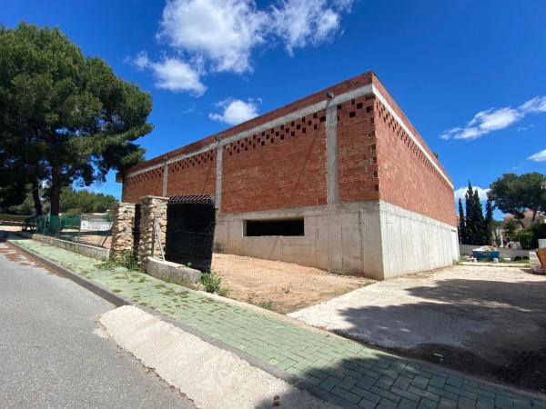 Local en avenida del pino