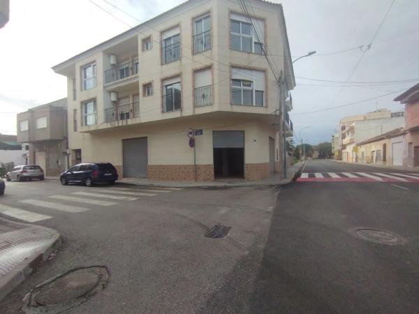 Local en avenida de la Libertad