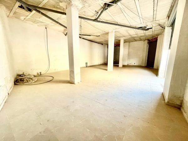 Local en avenida de la Libertad, 38