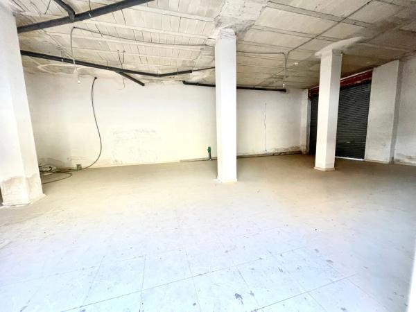 Local en avenida de la Libertad, 38