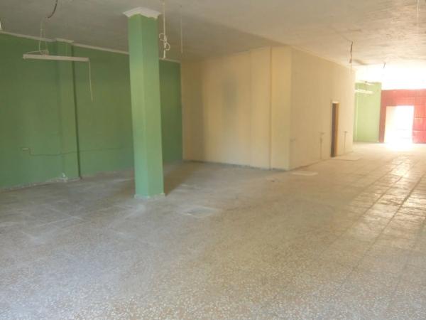 Nave en avenida de la libertad, 59