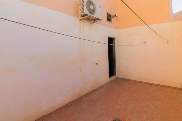 Local en calle Escorrata