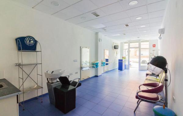 Local en calle Escorrata