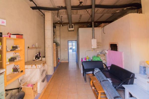 Local en calle Escorrata