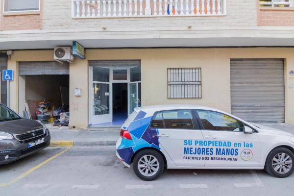 Local en calle Escorrata