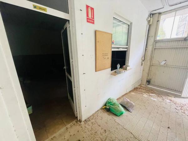 Local en calle los Pasos, 31