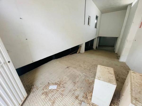 Local en calle los Pasos, 31