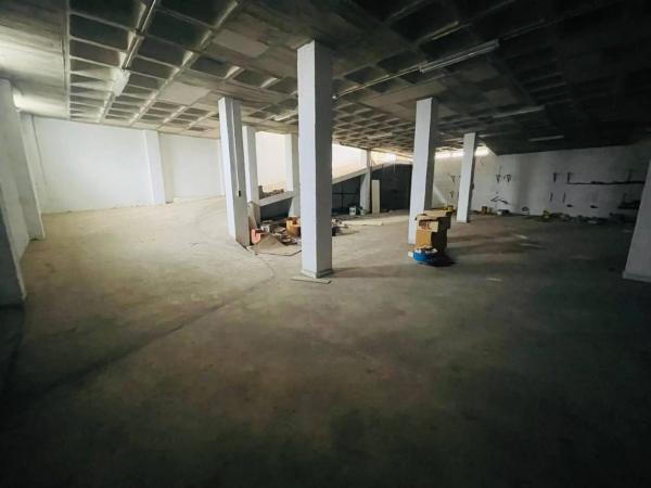 Local en calle los Pasos, 31