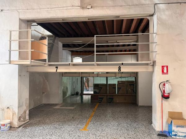 Local en calle Piedra, 2