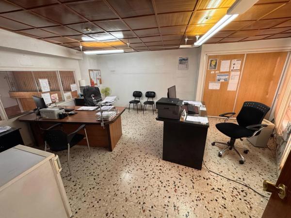 Local en calle Piedra, 2