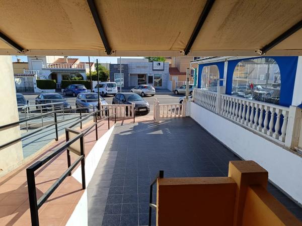 Local en plaza Sierra Castilla, 4