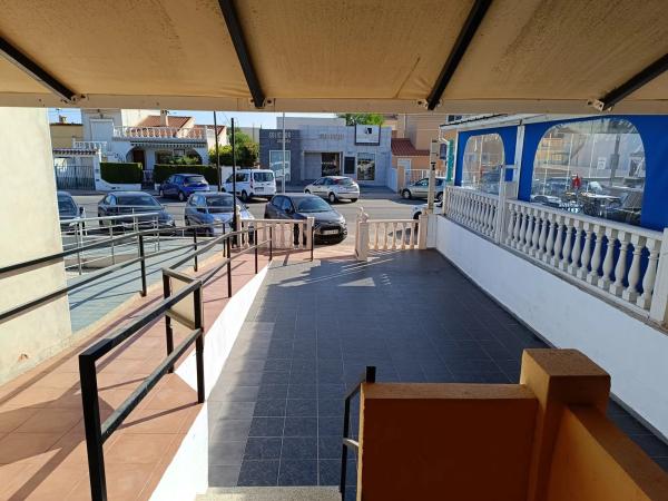 Local en plaza Sierra Castilla, 4