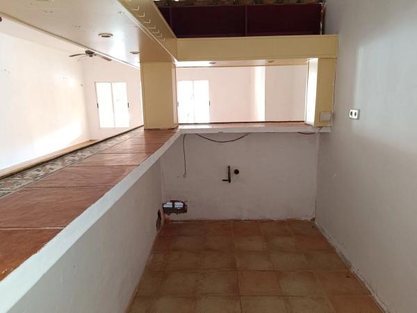 Local en plaza Sierra Castilla, 4