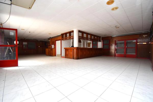 Local en plaza Sierra Castilla