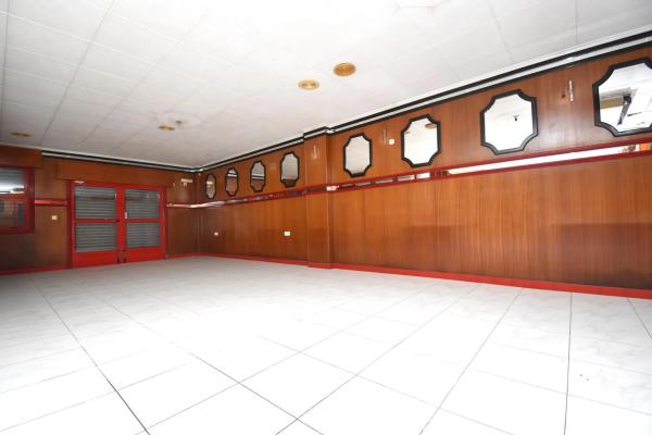 Local en plaza Sierra Castilla