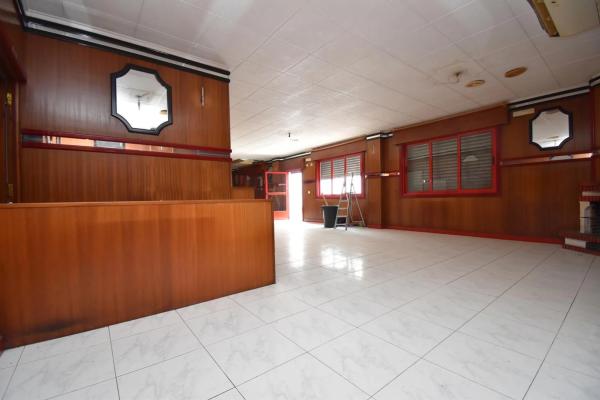 Local en plaza Sierra Castilla