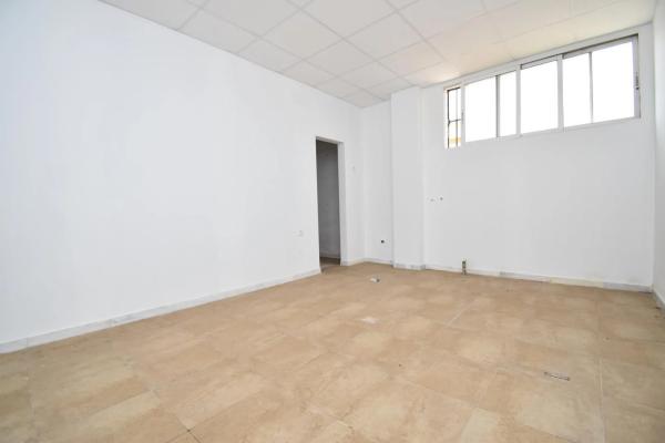 Local en plaza Sierra Castilla