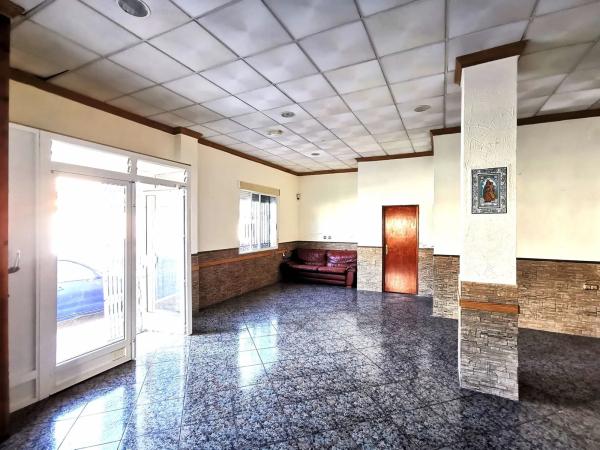 Local en calle General Moscardó, 11