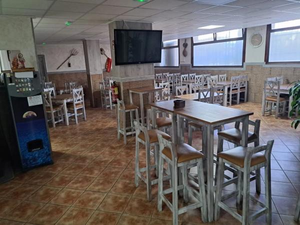 Local en calle 19 de Abril, 51