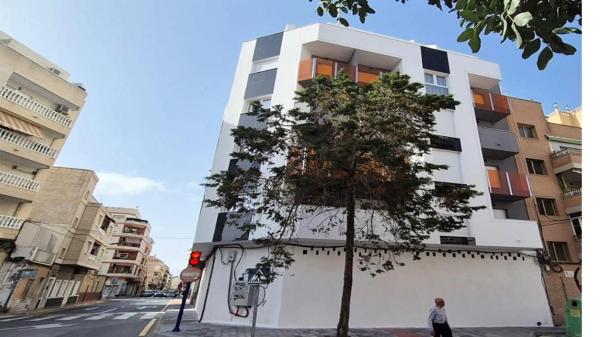 Local en calle de Orihuela