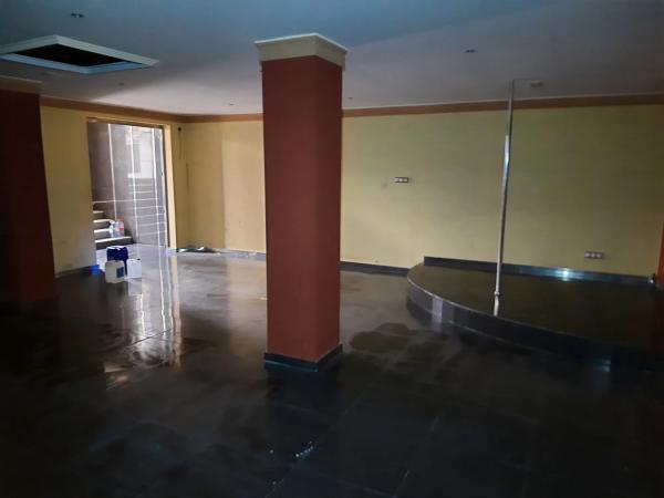 Local en plaza Libertad, 13