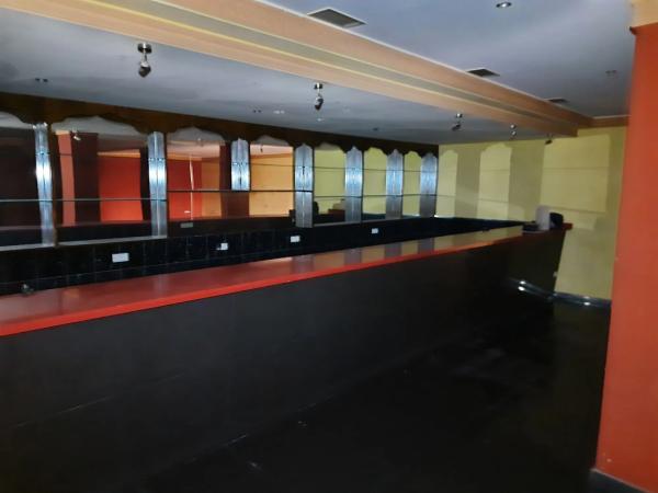 Local en plaza Libertad, 13