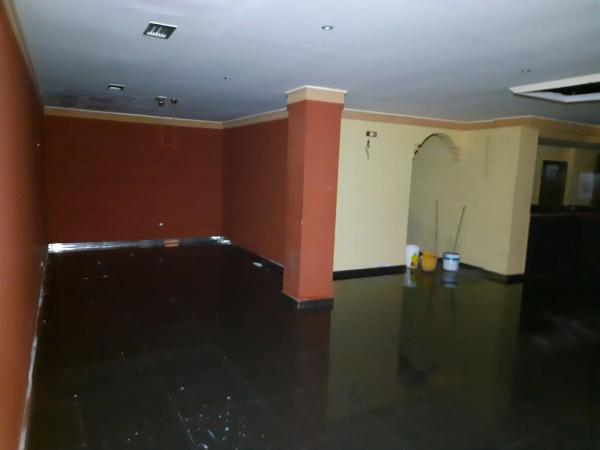 Local en plaza Libertad, 13