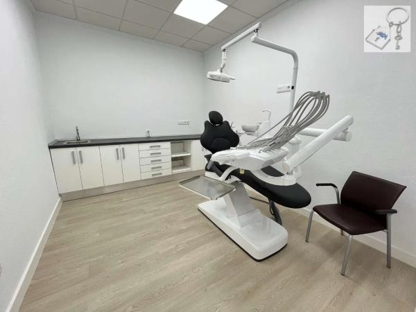 Local en calle Concordia, 19