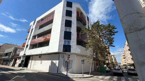 Local en calle San Luis, 44