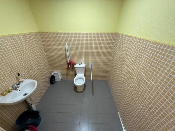 Local en calle de Orihuela, 73