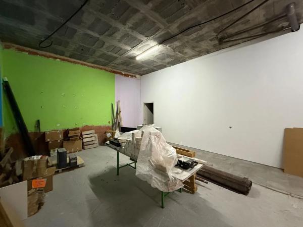 Local en calle de Orihuela, 73