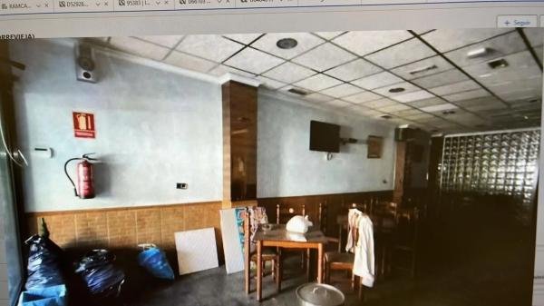 Local en Barrio Puerto Deportivo