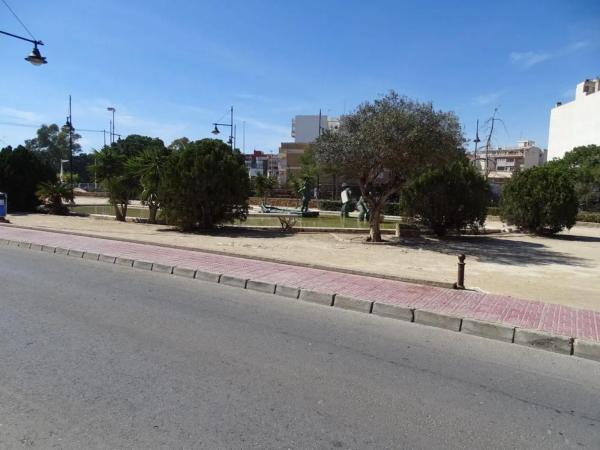 Local en Barrio Parque de las Naciones