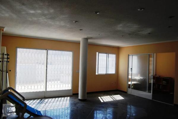 Local en calle Heraclio, 16