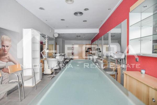 Local en calle Caballero de Rodas, 30