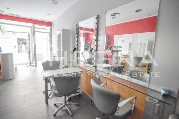 Local en calle Caballero de Rodas, 30